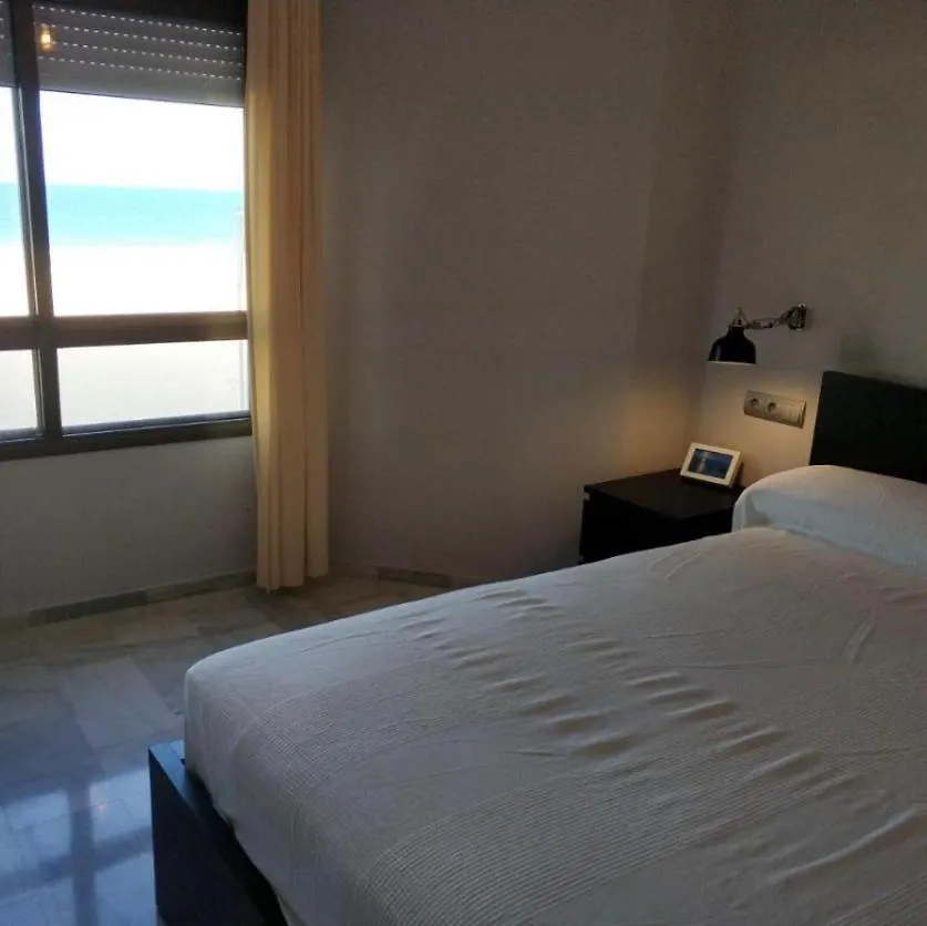 Victoria Beach Sunset Lounge Cadiz